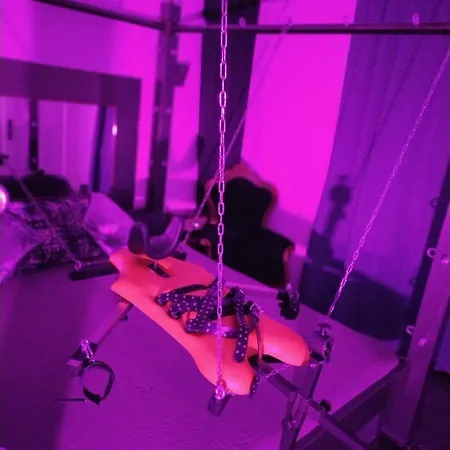Apartment Bdsm- Flat Zeit Fuer Neues *