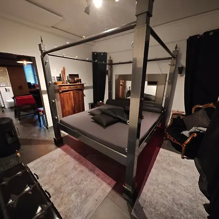 Apartment Bdsm- Flat Zeit Fuer Neues